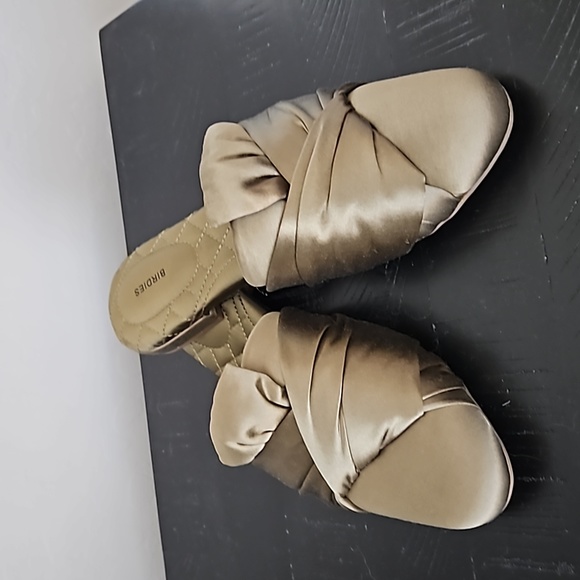 New Songbird Birdies - Picture 2 of 2